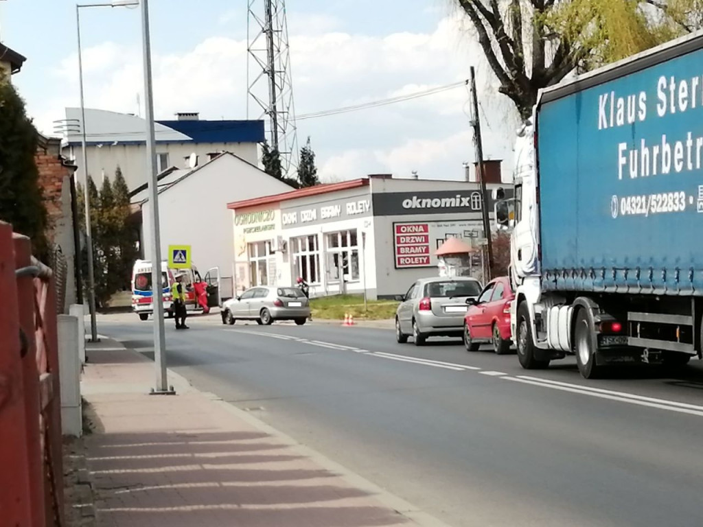 Kolizja na skrzyżowaniu w Końskich [zdjęcia]