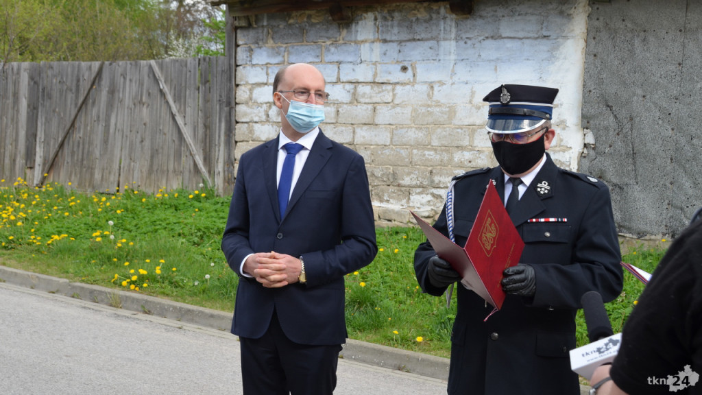 Minister odwiedził strażaków z gminy Końskie z okazji ich dnia [wideo, zdjęcia]