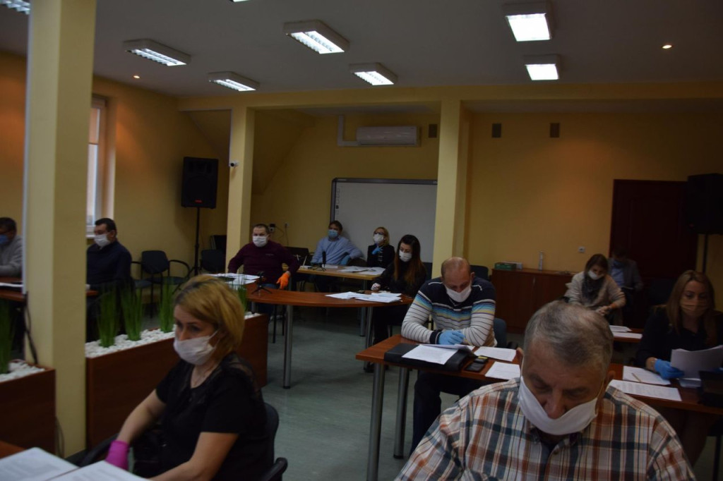 Zmiany w budżecie i edukacji przedszkolnej w gminie Gowarczów - Sesja Rady Gminy [zdjęcia]