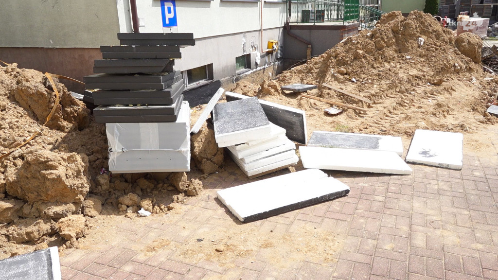 Radoszyce: Kompleks szkolnych budynków przechodzi olbrzymią modernizację [wideo, zdjęcia]