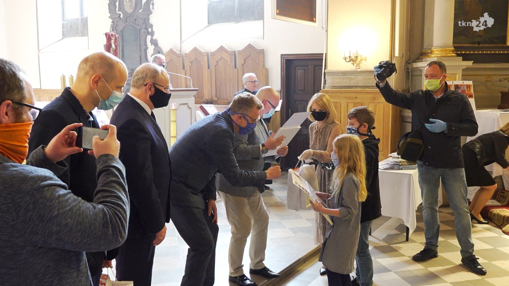 Uroczysta msza i konkurs na 100 rocznicę urodzin Karola Wojtyły [wideo, zdjęcia]