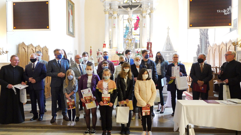 Uroczysta msza i konkurs na 100 rocznicę urodzin Karola Wojtyły [wideo, zdjęcia]