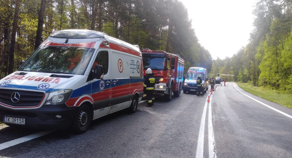 Śmiertelny wypadek na drodze krajowej 74 [zdjęcia]
