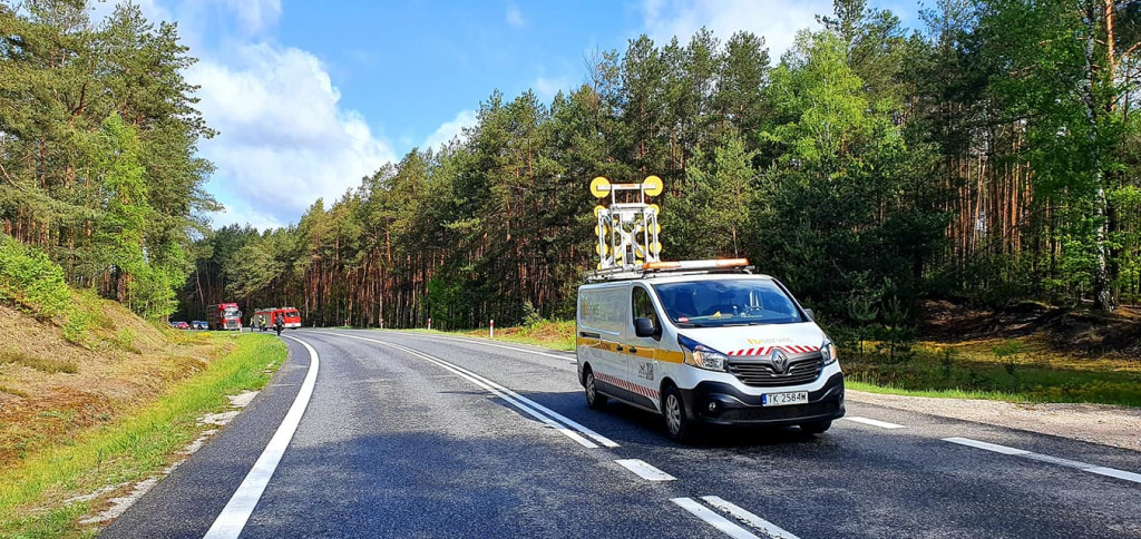 Śmiertelny wypadek na drodze krajowej 74 [zdjęcia]