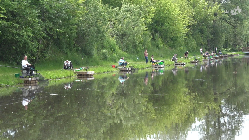 Wędkarze mogą już łowić. Z tej okazji odbyły się pierwsze w sezonie zawody [wideo, zdjęcia]