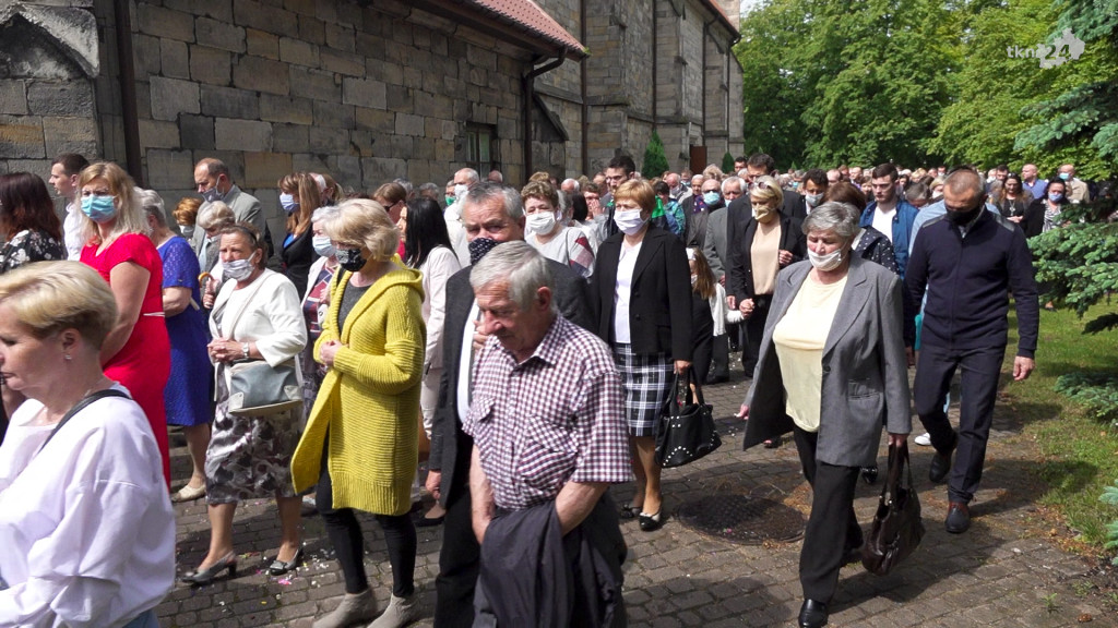 Boże Ciało w trakcie epidemii. Zobaczcie jak przebiegały procesje w Końskich [wideo, zdjęcia]