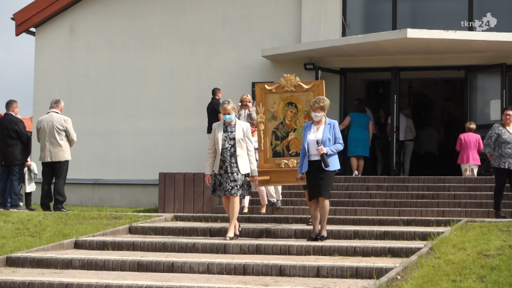 Boże Ciało w trakcie epidemii. Zobaczcie jak przebiegały procesje w Końskich [wideo, zdjęcia]