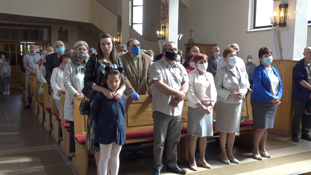 Boże Ciało w trakcie epidemii. Zobaczcie jak przebiegały procesje w Końskich [wideo, zdjęcia]