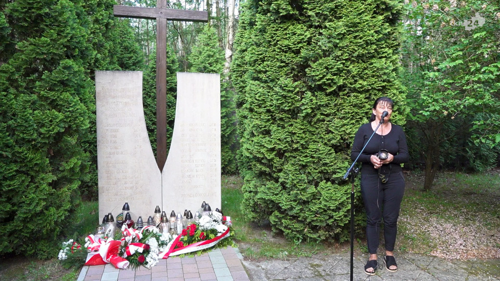 W Nieświniu uczcili pamięć 26 ofiar II wojny światowej ze Smarkowa i Koziej Woli [wideo, zdjęcia]
