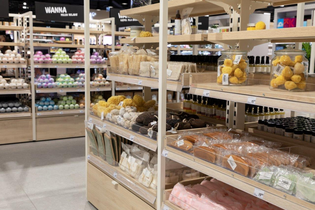 `Kosmiczny` Rossmann w Manufakturze