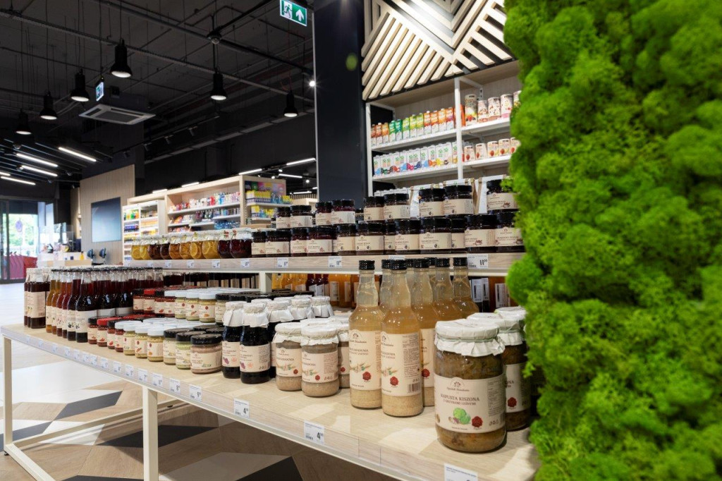 `Kosmiczny` Rossmann w Manufakturze