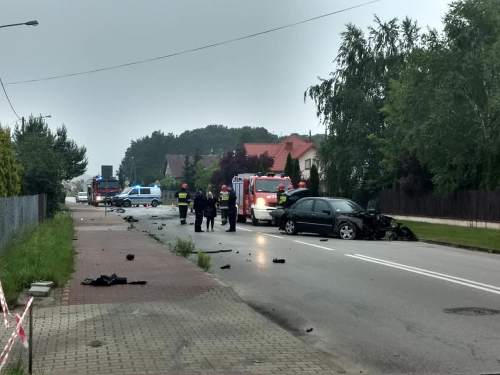 Końskie: Pijana 18-latka wjechała w ogrodzenie [zdjęcia]