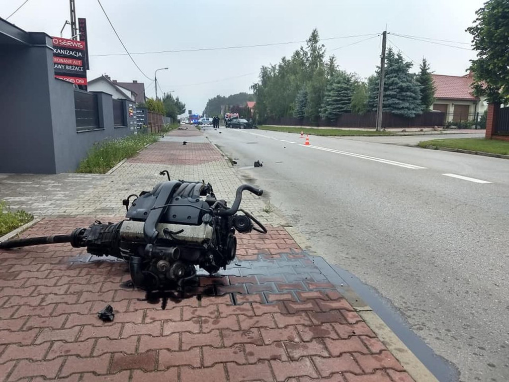 Końskie: Pijana 18-latka wjechała w ogrodzenie [zdjęcia]