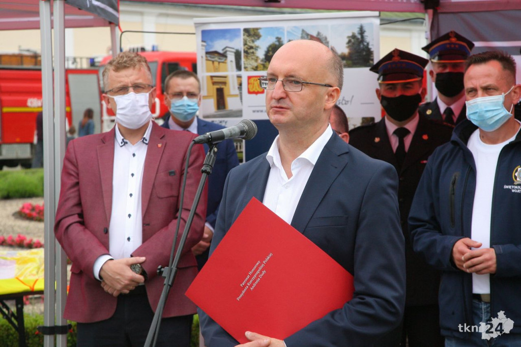 Bezpieczne Końskie. Jednostki otrzymały pakiety bezpieczeństwa [wideo, zdjęcia]