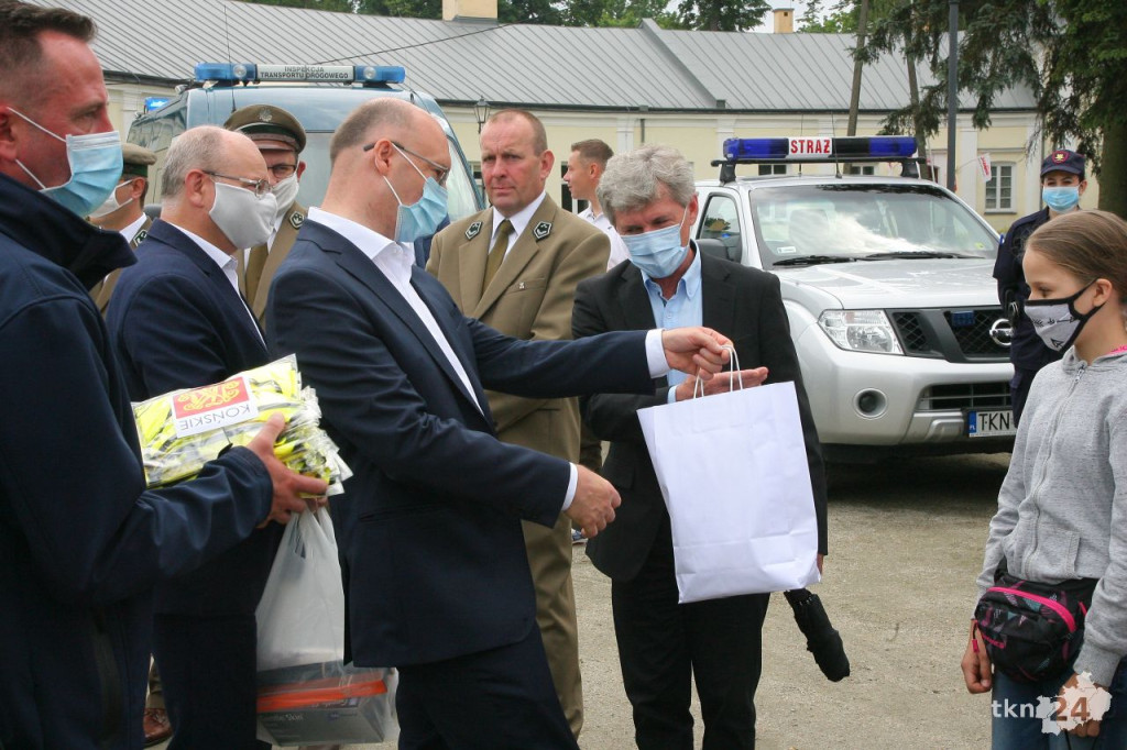 Bezpieczne Końskie. Jednostki otrzymały pakiety bezpieczeństwa [wideo, zdjęcia]