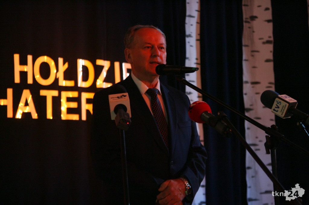Jerzy Łabętowicz majorem. Piękna uroczystość na 6 rocznicę nadania Szkole w Stadnickiej Woli imienia Armii Krajowej [wideo, zdjęcia]