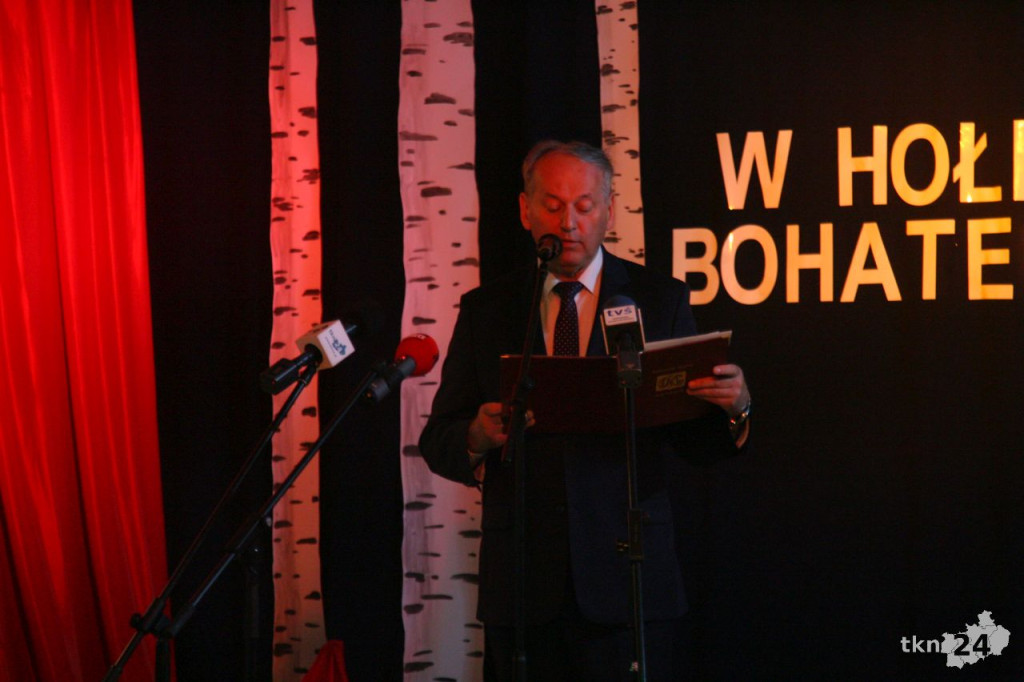 Jerzy Łabętowicz majorem. Piękna uroczystość na 6 rocznicę nadania Szkole w Stadnickiej Woli imienia Armii Krajowej [wideo, zdjęcia]