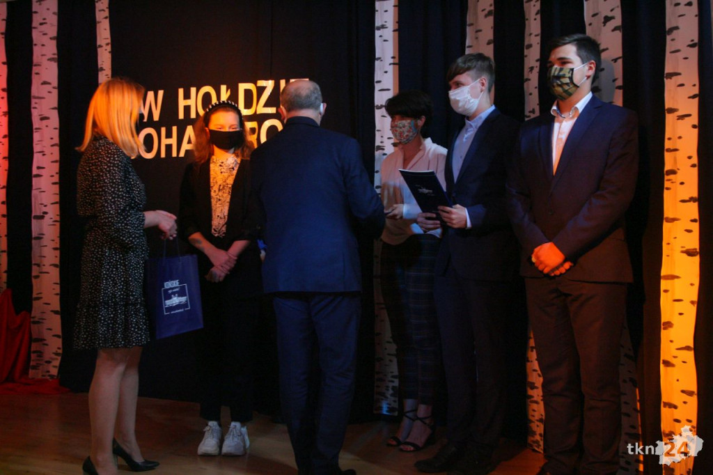 Nagrodzono zwycięzców konkursu ‚Przywróćmy Ich Pamięć - W Hołdzie Bohaterom` [wideo, zdjęcia]
