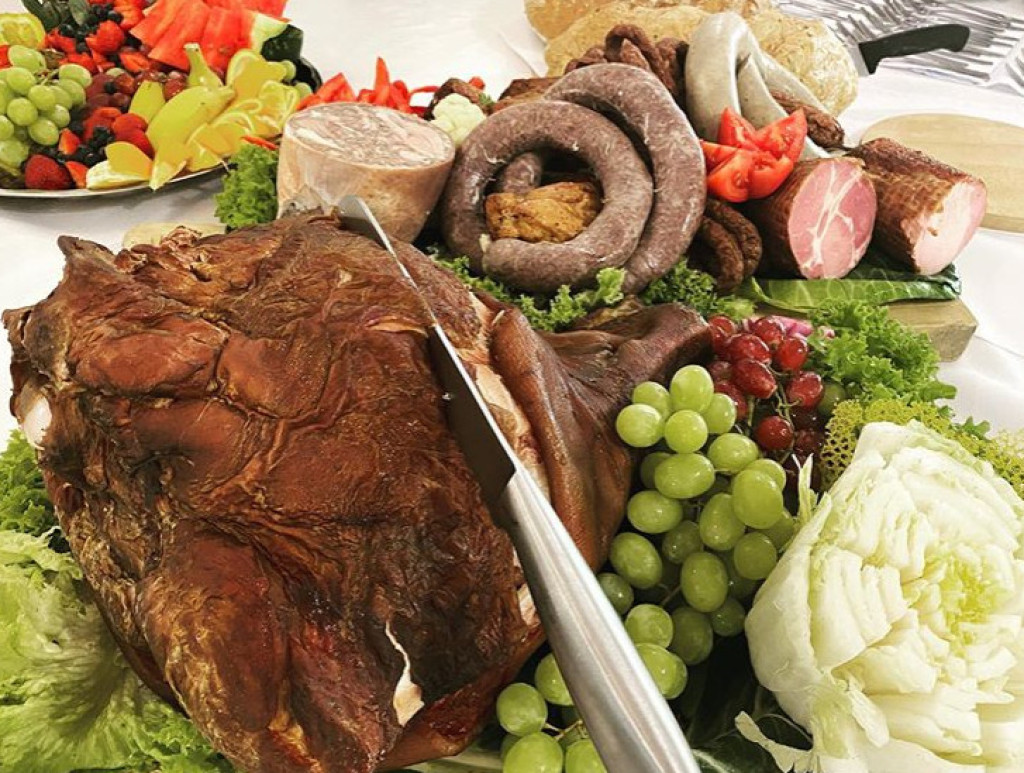 Kompleks Kuźnica po przemianie z wolnymi terminami weselnymi [zdjęcia]