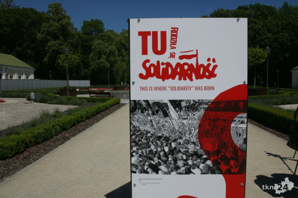 W Końskich otwarto wystawę o Solidarności [wideo, zdjęcia]
