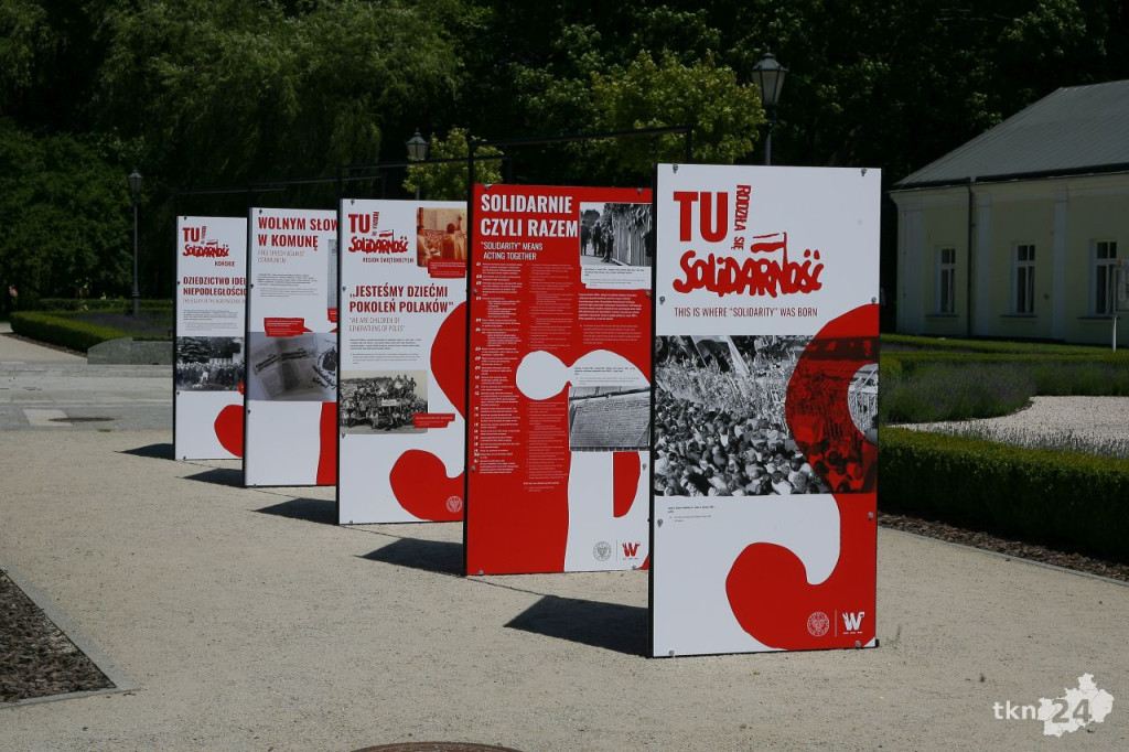 W Końskich otwarto wystawę o Solidarności [wideo, zdjęcia]