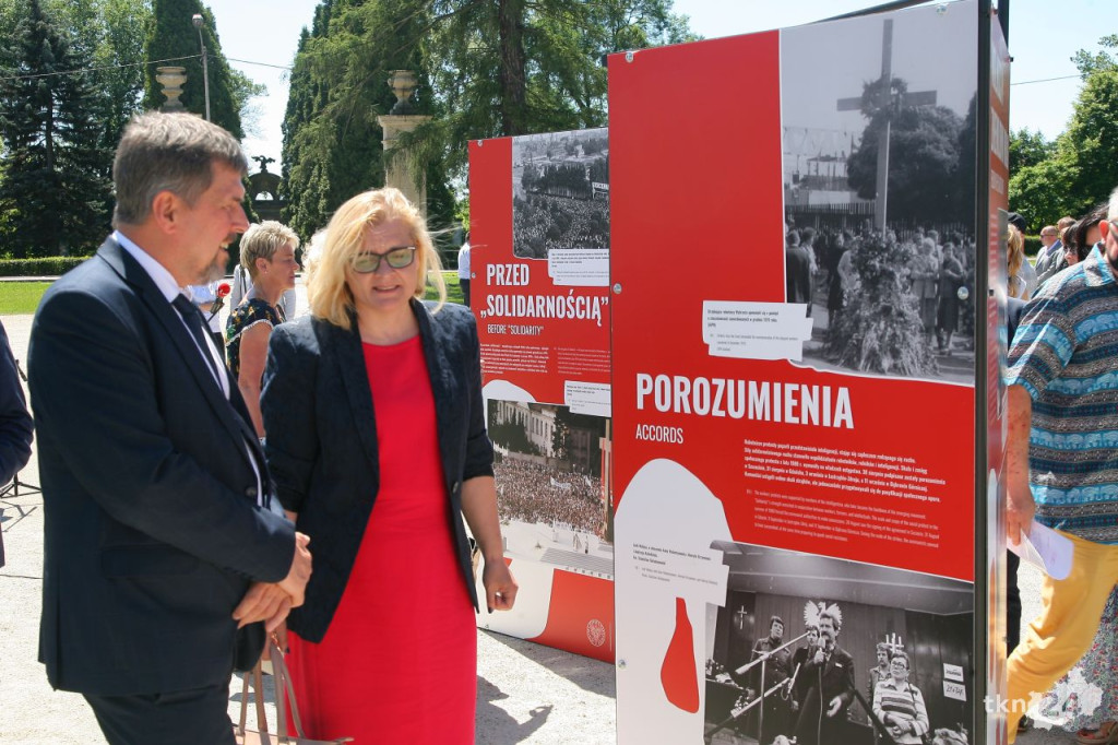 W Końskich otwarto wystawę o Solidarności [wideo, zdjęcia]