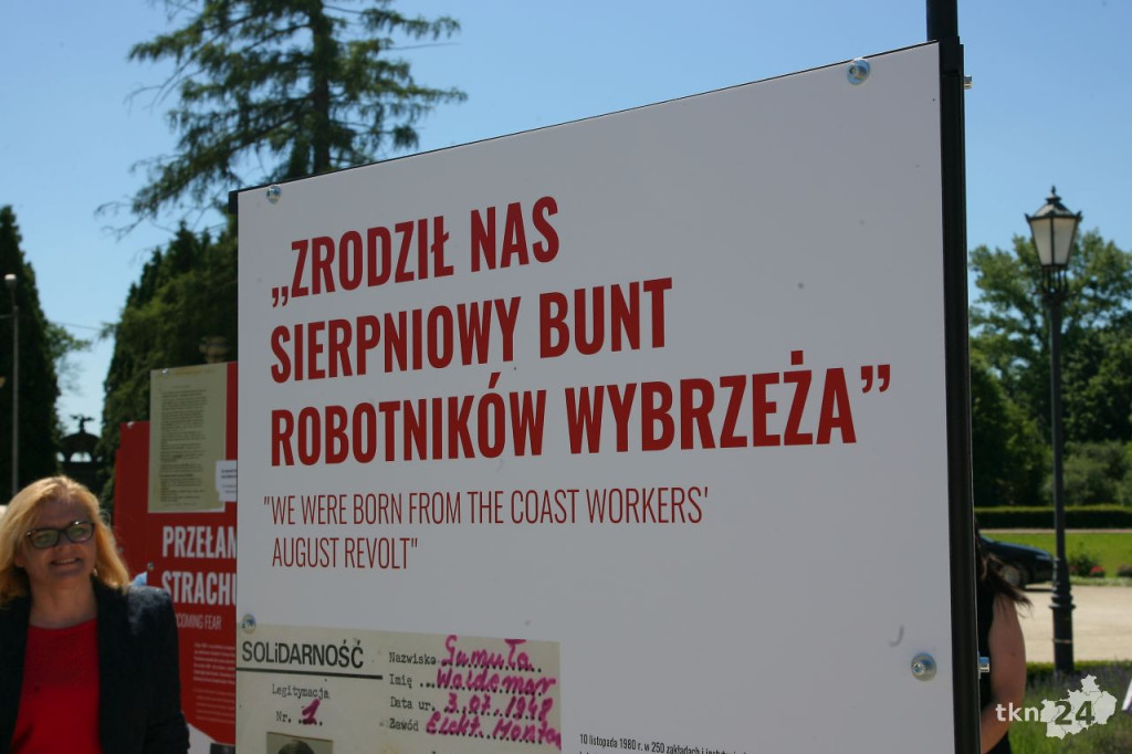 W Końskich otwarto wystawę o Solidarności [wideo, zdjęcia]