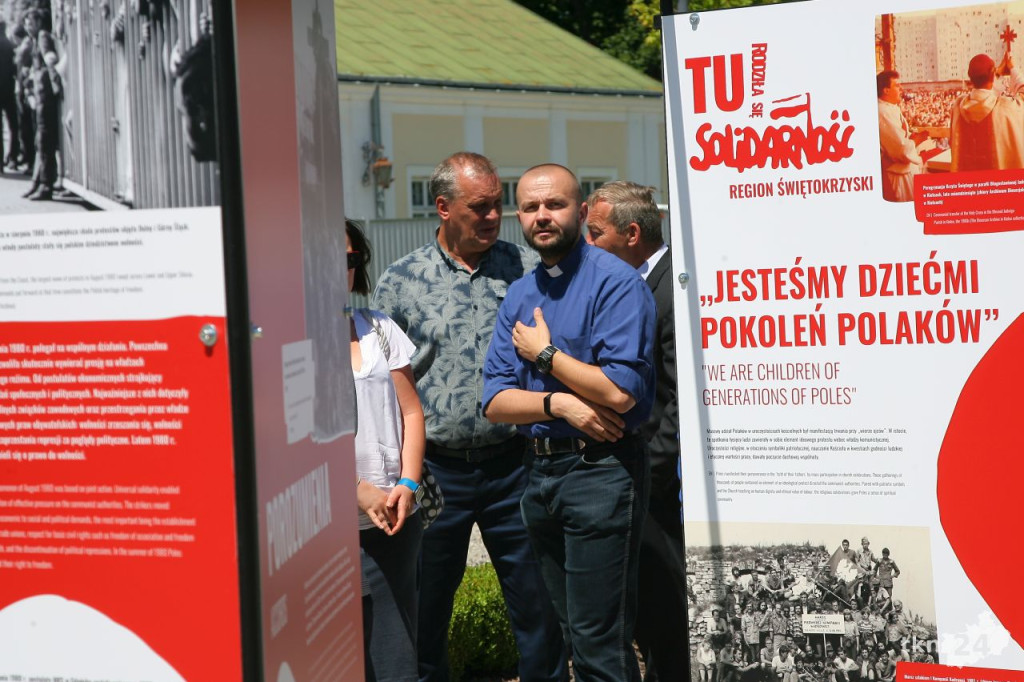 W Końskich otwarto wystawę o Solidarności [wideo, zdjęcia]