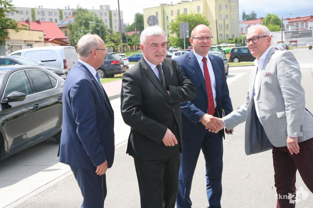 Nowe autobusy już w Końskich. Dofinansowanie zagwarantowane [wideo, zdjęcia]