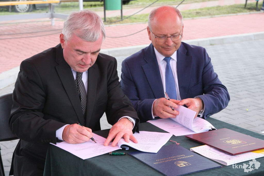 Nowe autobusy już w Końskich. Dofinansowanie zagwarantowane [wideo, zdjęcia]