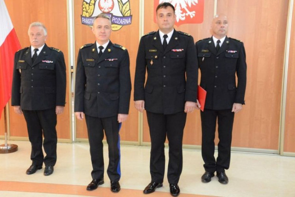 Trzy jednostki OSP z powiatu koneckiego otrzymały promesy na wozy [zdjęcia]