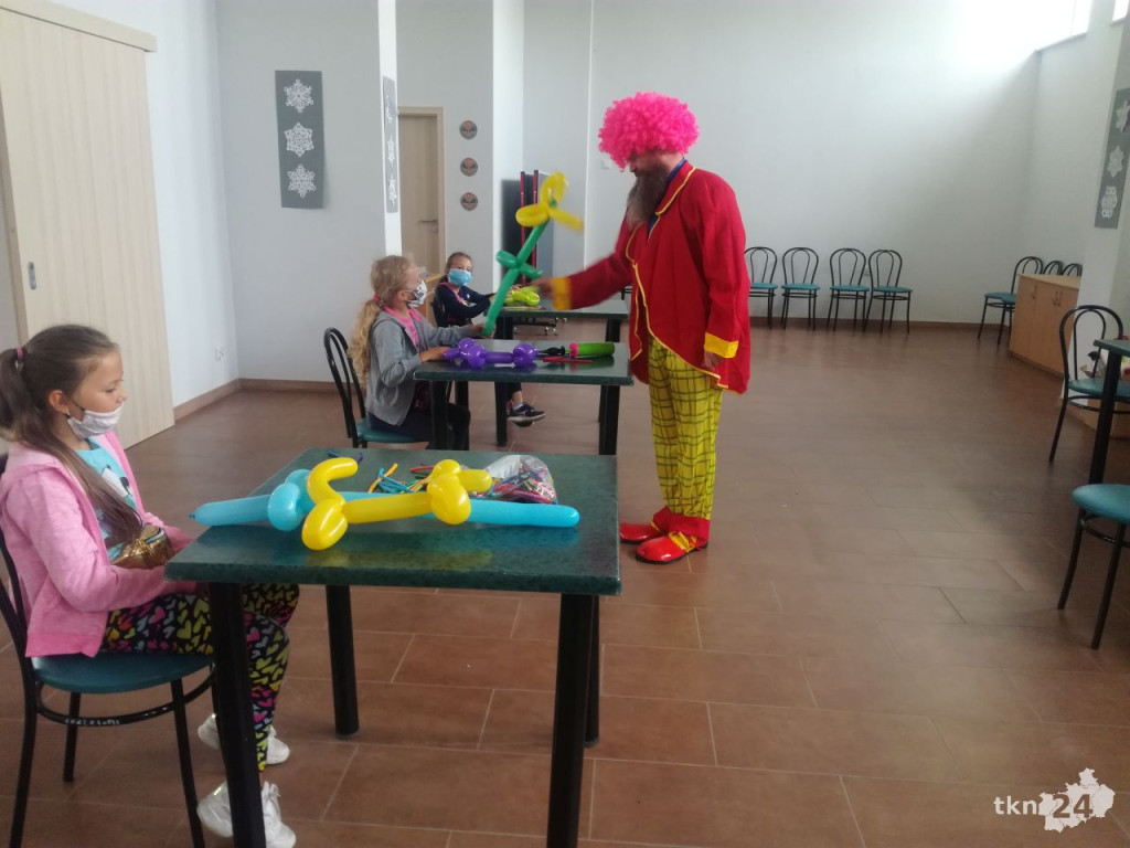 Pierwszy tydzień wakacji z Wiejskim Domem Kultury w Kornicy za nami [zdjęcia]