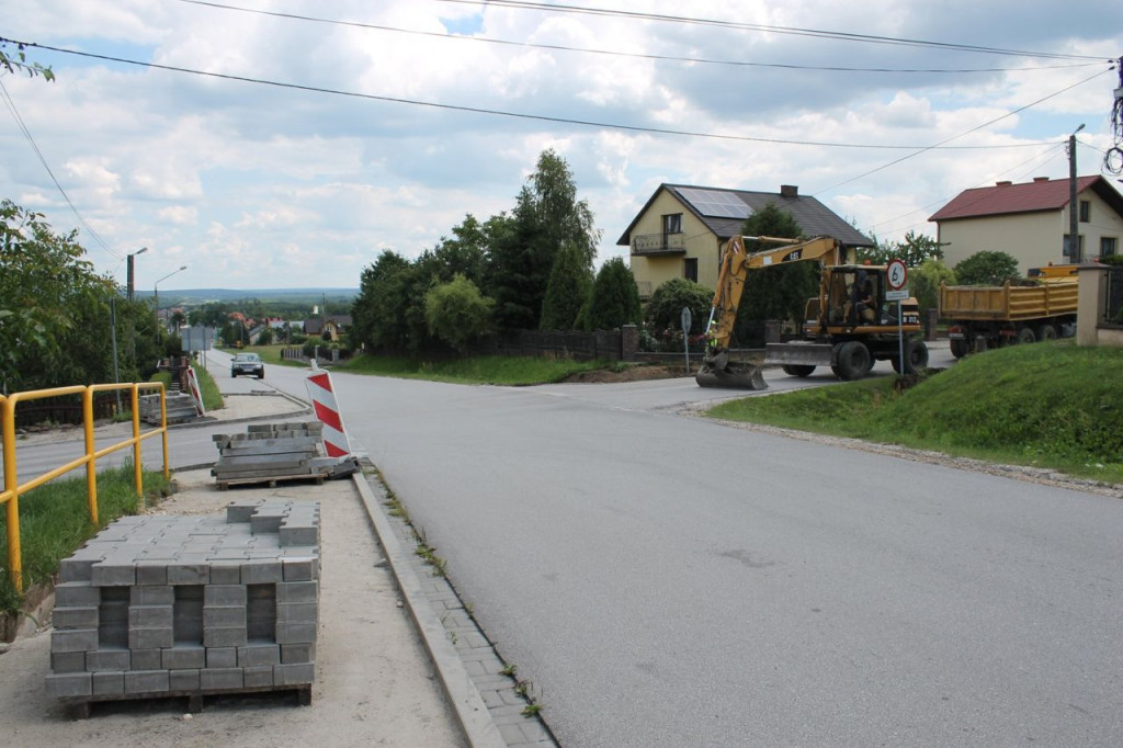 Drogi powiatowe w remoncie. Zobaczcie, które ulegną poprawie [wideo, zdjęcia]