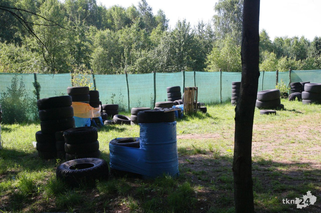 Innowacyjne zajęcia na Poligonie w Dębie. Gościem specjalnym surwiwalowiec [wideo, zdjęcia]