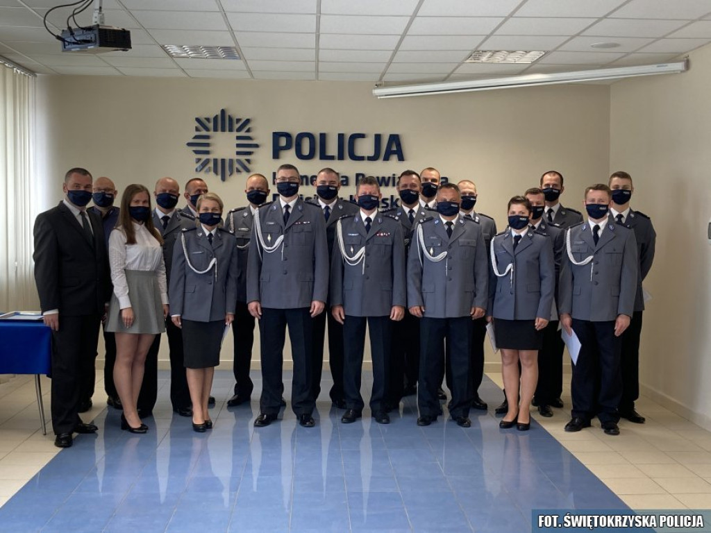 Święto Policji w Końskich. Funkcjonariusze z awansami [zdjęcia]