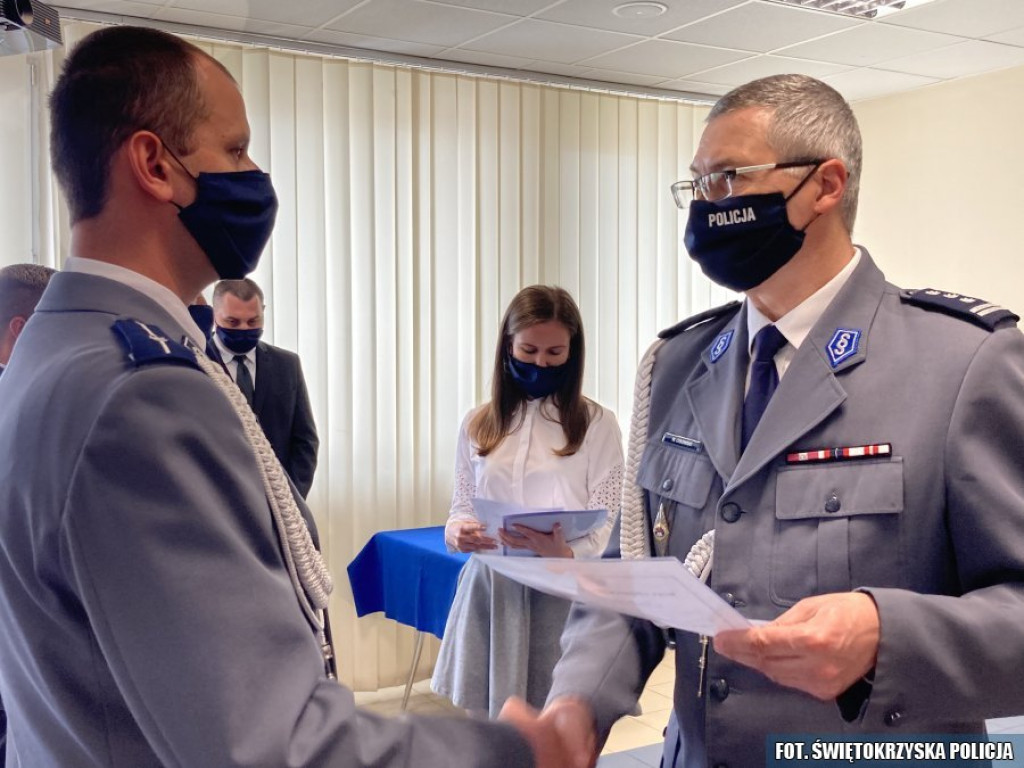 Święto Policji w Końskich. Funkcjonariusze z awansami [zdjęcia]