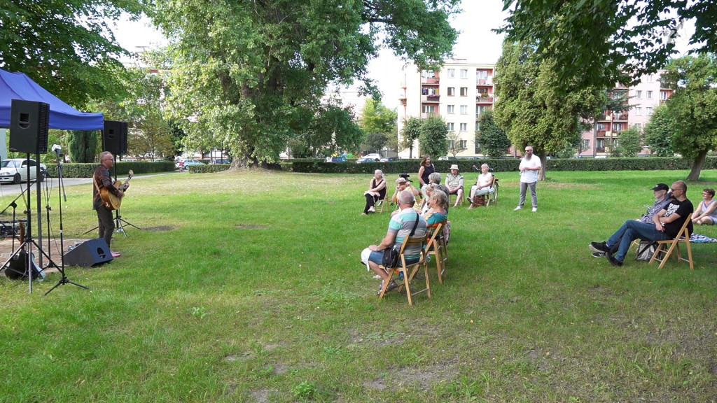 Wirtuoz gitary zachwycił w Końskich. To pierwszy z serii koncertów [wideo, zdjęcia]
