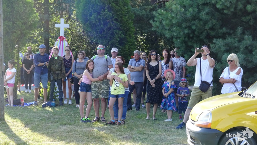 WIDEO: 100-lecie 27. Pułku Ułanów im. Króla Stefana Batorego. Obchody w Białym Ługu