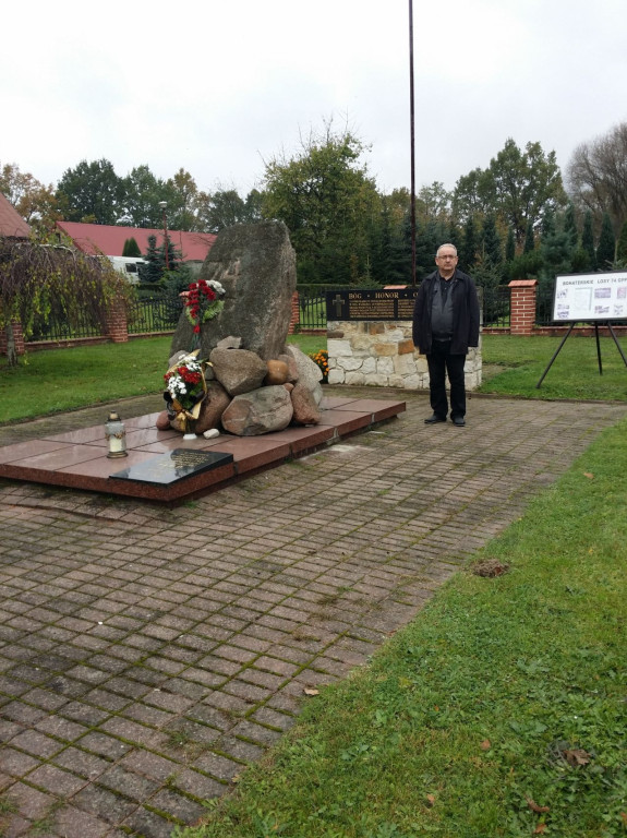 Niesamowite znalezisko w Baryczy. Znamy historię zabytkowej tablicy [wideo, zdjęcia]