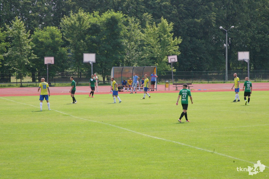 Neptun pewnie zwycięża derby powiatu koneckiego [wideo, zdjęcia]