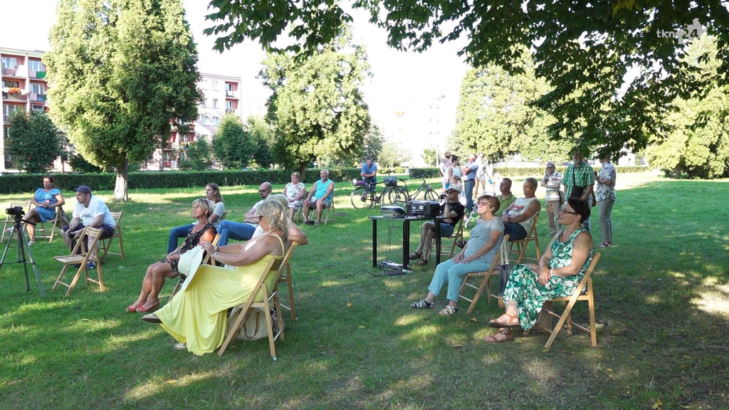 Za nami kolejny koncert na trawie w Końskich. Było bardzo klimatycznie! [wideo, zdjęcia]