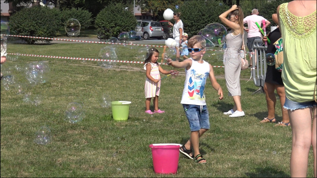 Wideo: Bańki i kolory znów przyciągnęły wielu mieszkańców