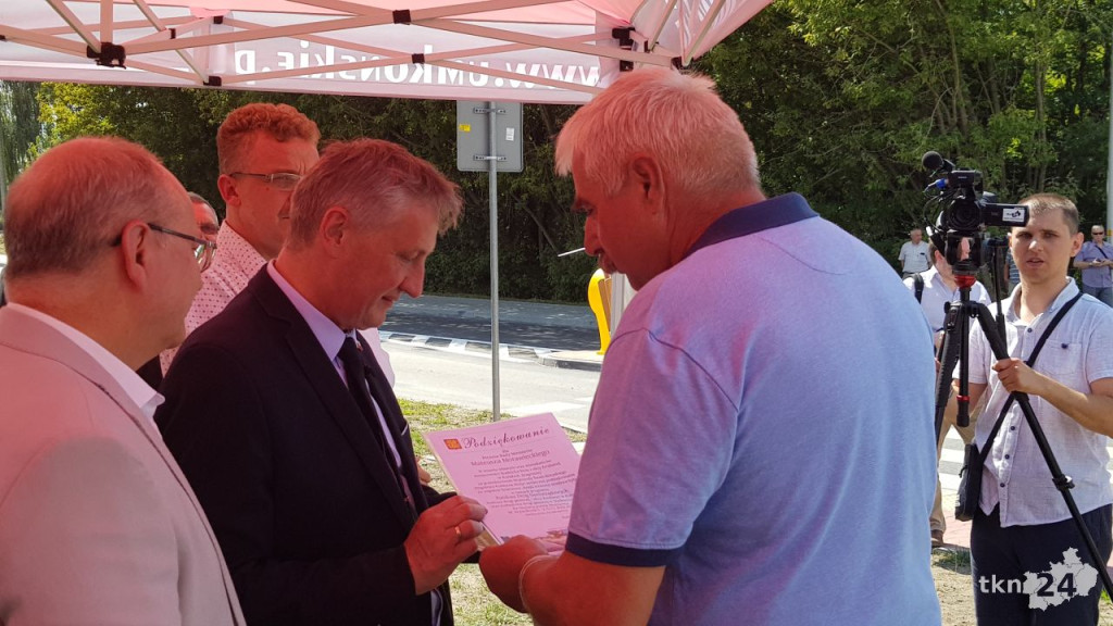 Otwarto rondo Sylweriusza Jaworskiego. Inwestycja ma odciążyć centrum Końskich [wideo, zdjęcia]