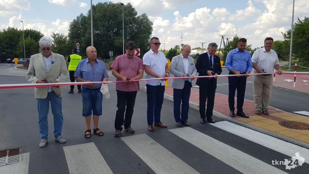 Otwarto rondo Sylweriusza Jaworskiego. Inwestycja ma odciążyć centrum Końskich [wideo, zdjęcia]