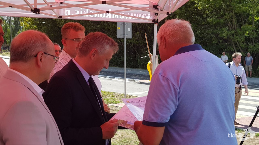 Otwarto rondo Sylweriusza Jaworskiego. Inwestycja ma odciążyć centrum Końskich [wideo, zdjęcia]
