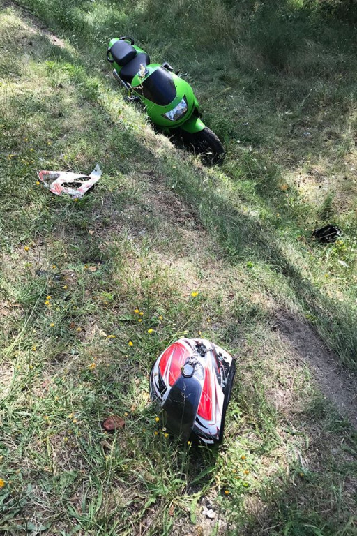 Dwie osoby ranne po wypadku w Jacentowie [zdjęcia]