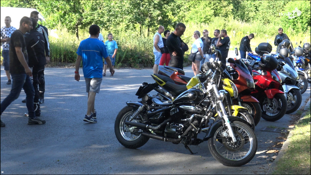 Miłośnicy motoryzacji spotkali się na stadionie OSiR [wideo, zdjęcia]