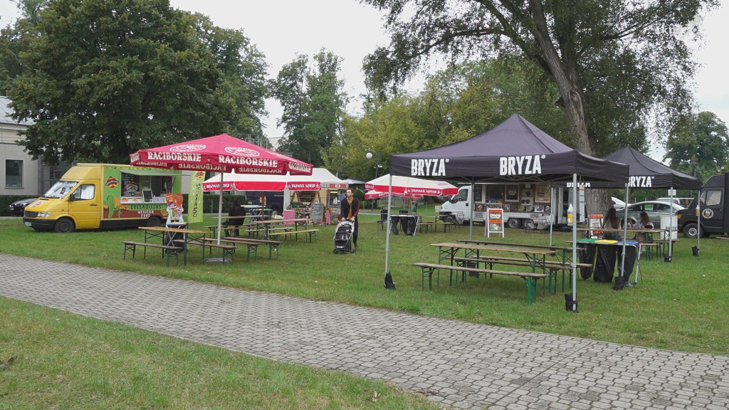 Trwa pyszny weekend w Końskich. Foodtrucki cieszyły się dużym zainteresowaniem [wideo, zdjęcia]