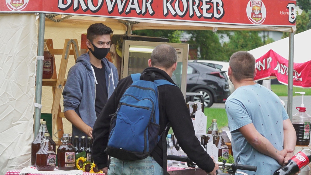 Trwa pyszny weekend w Końskich. Foodtrucki cieszyły się dużym zainteresowaniem [wideo, zdjęcia]