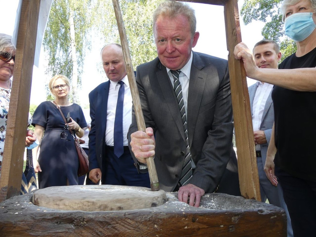 Unijny komisarz ds. rolnictwa Janusz Wojciechowski odwiedził Maleniec [zdjęcia]